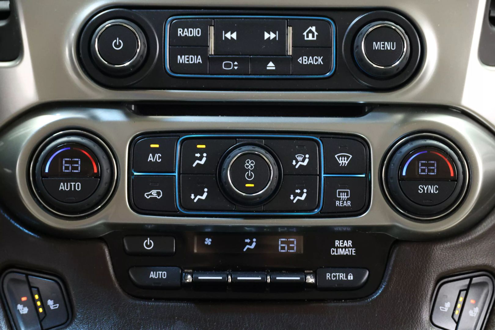 2016 Chevrolet Tahoe - Image 36