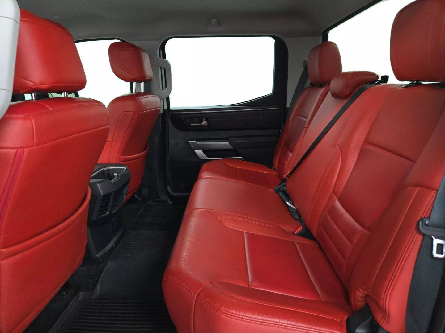 2023 Toyota Tundra Crewmax - Image 10