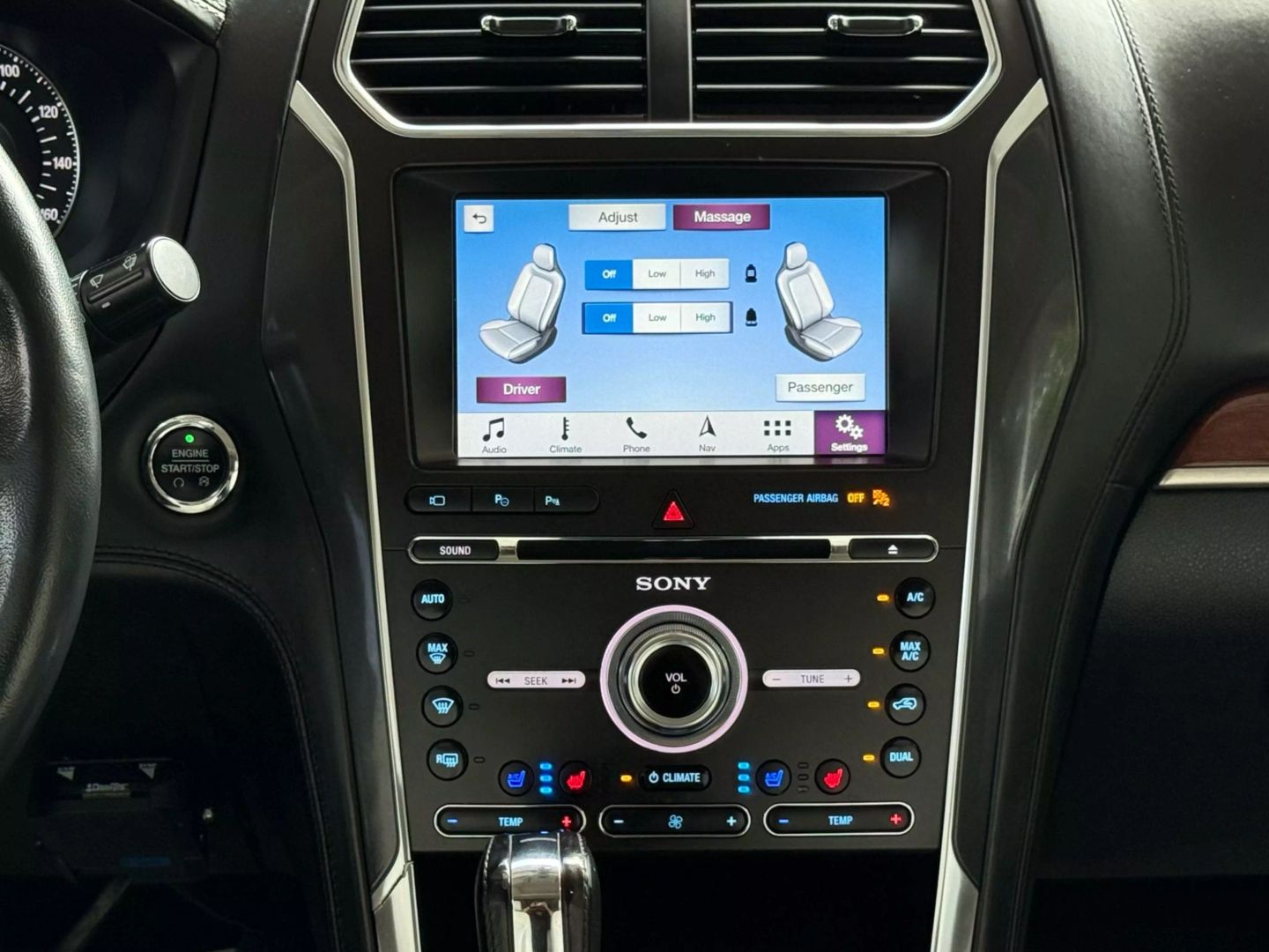2018 Ford Explorer - Image 32