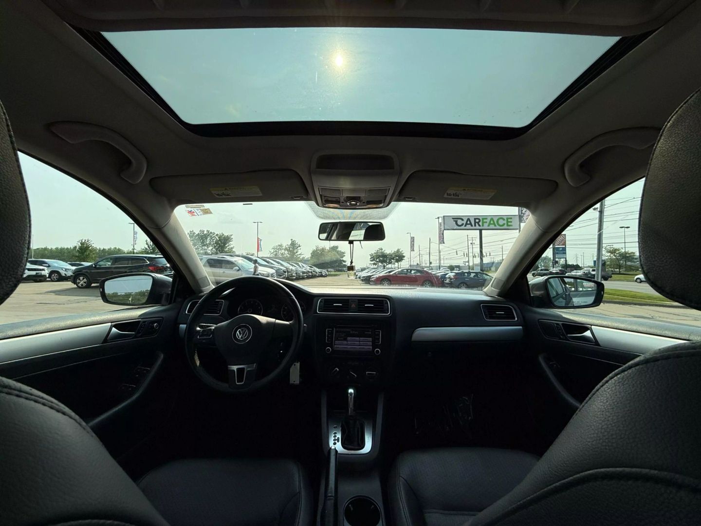 2013 Volkswagen Jetta - Image 24