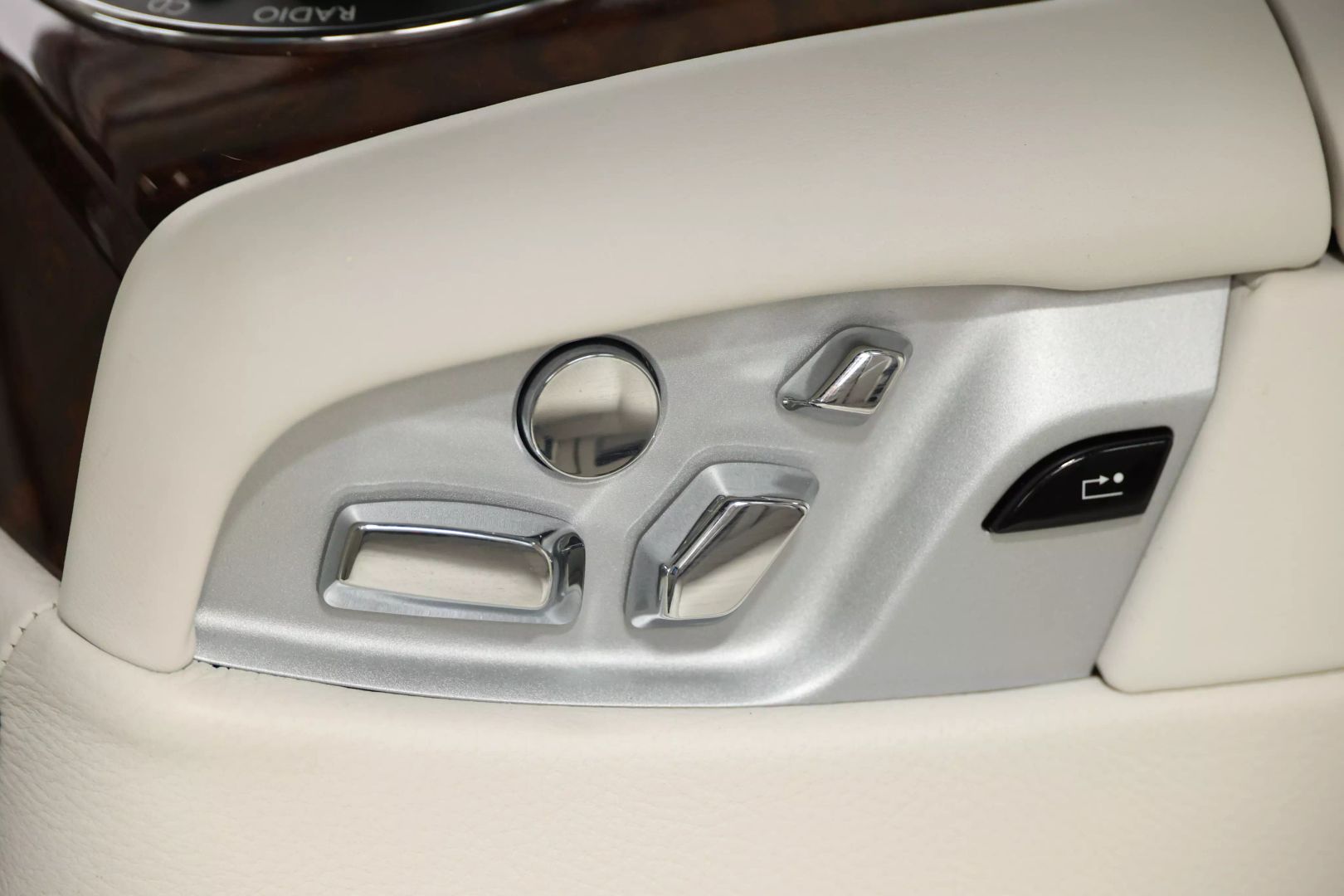 2012 Rolls-royce Ghost - Image 60