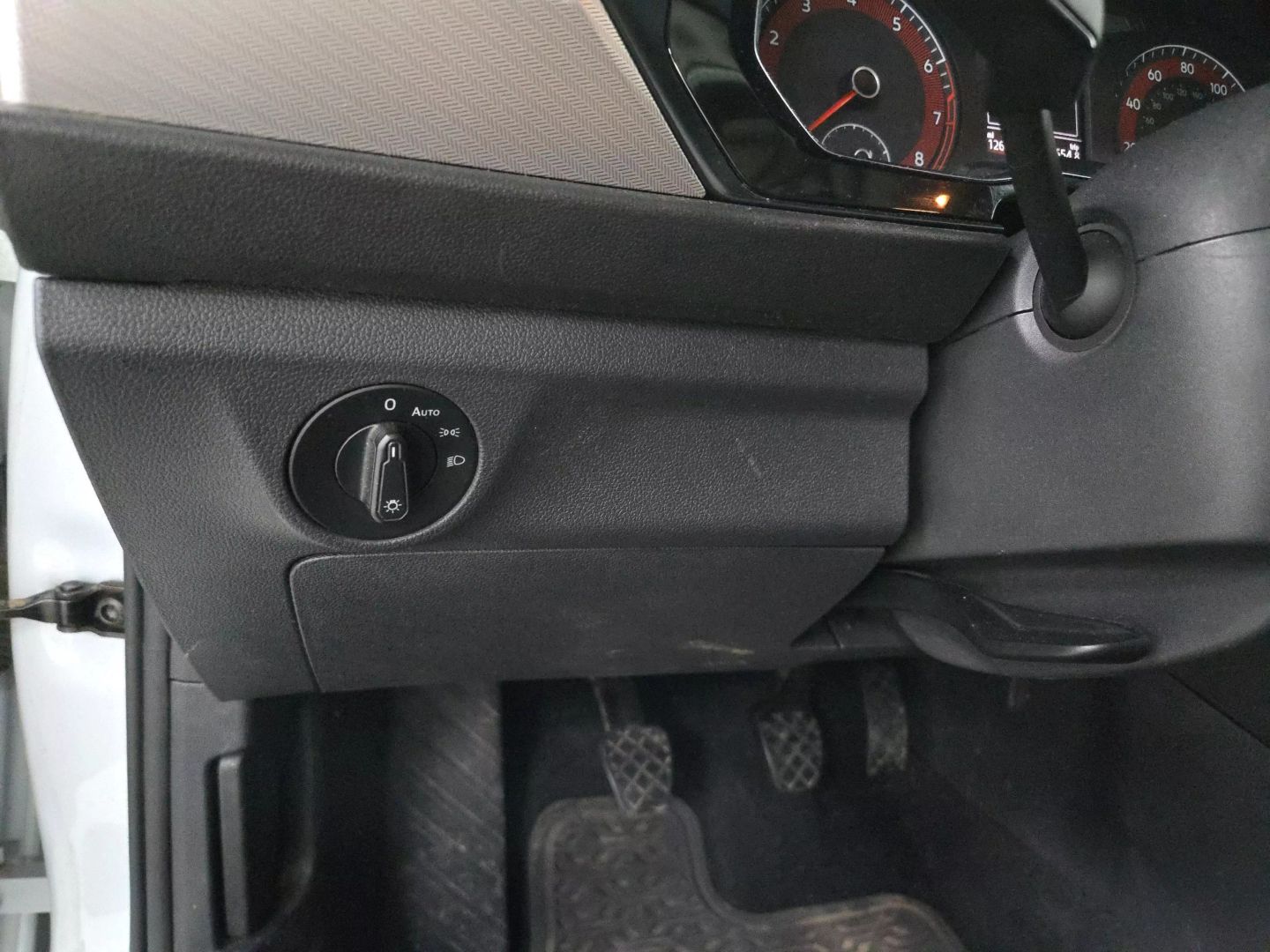2019 Volkswagen Jetta - Image 17