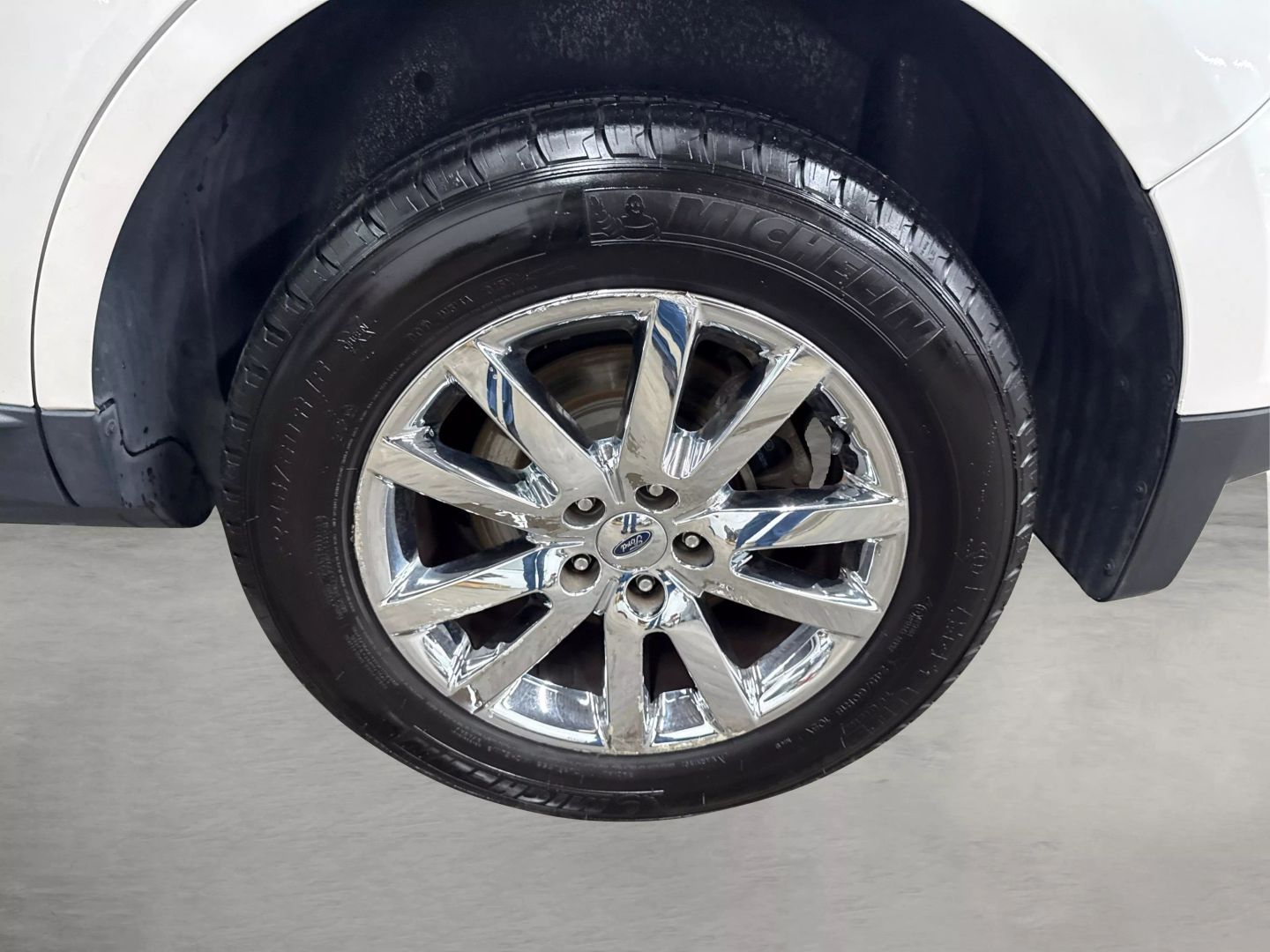 2014 Ford Edge - Image 17