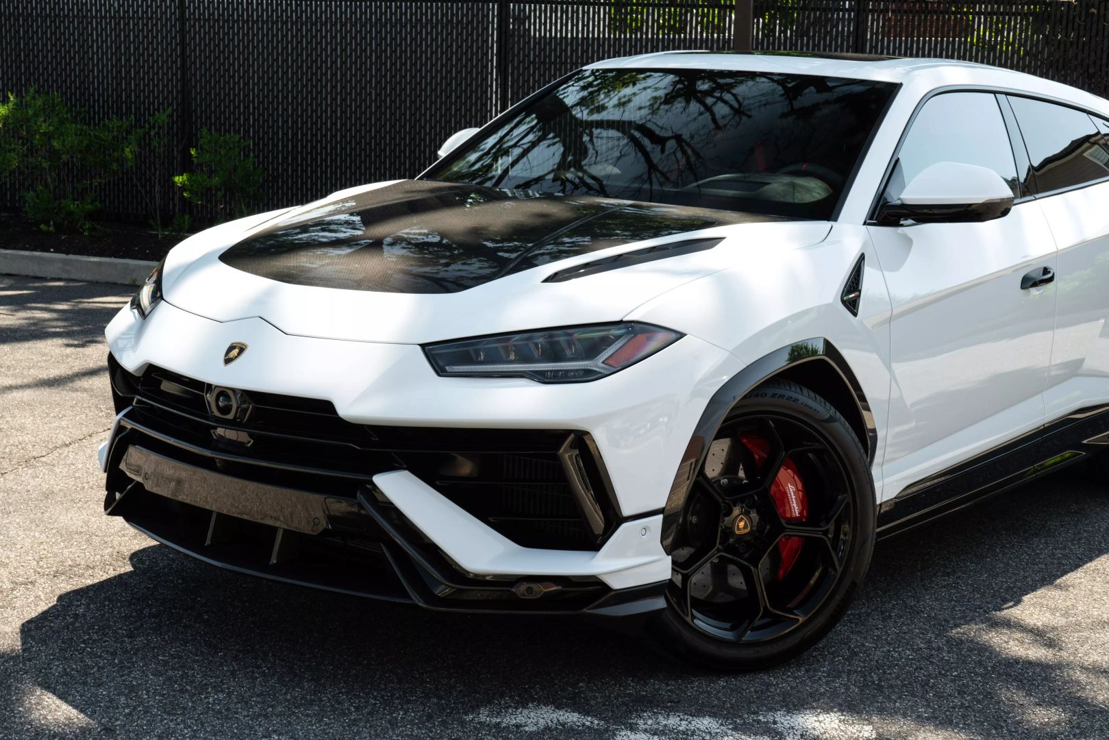2024 Lamborghini Urus - Image 10