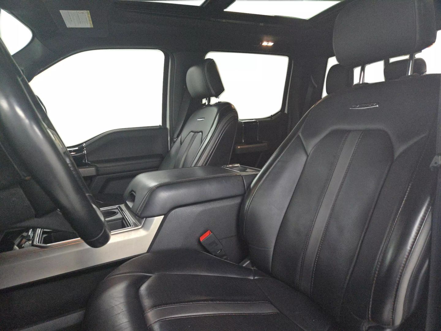 2021 Ford F450 Super Duty Crew Cab - Image 19