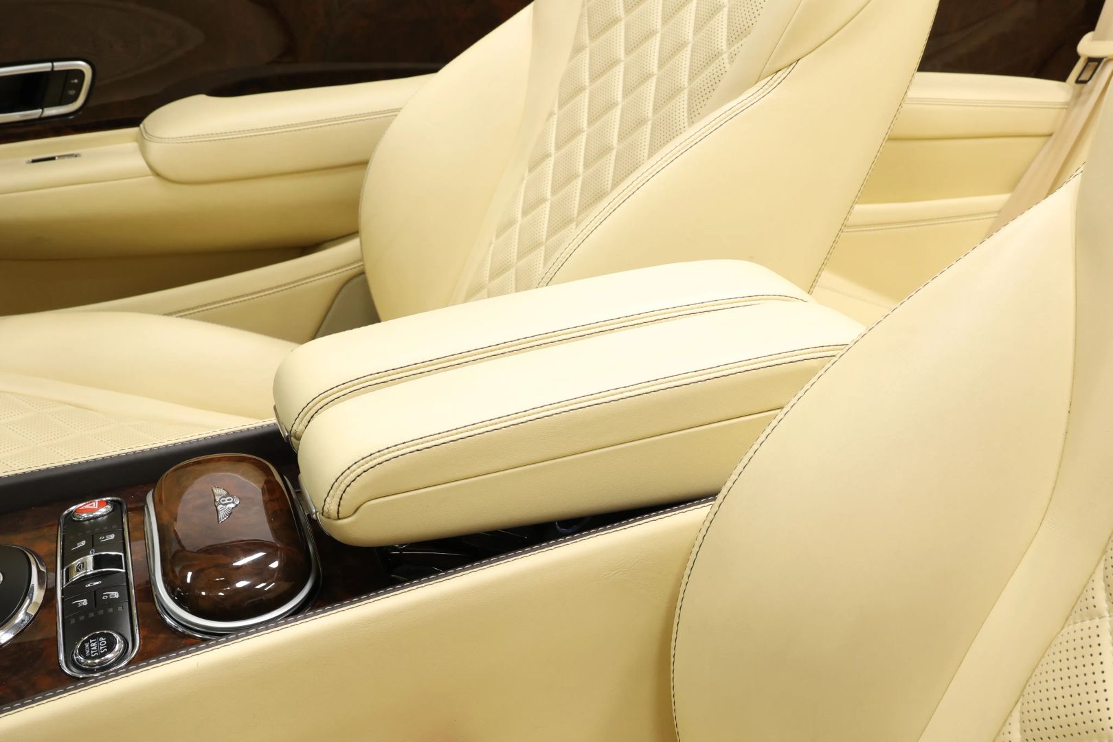 2016 Bentley Continental - Image 43
