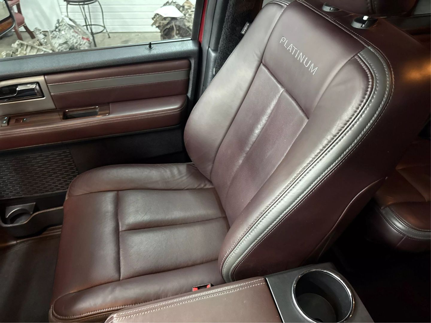 2017 Ford Expedition - Image 36