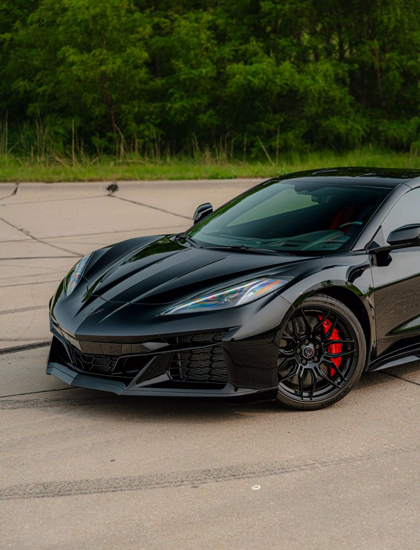 2023 Chevrolet Corvette - Image 2
