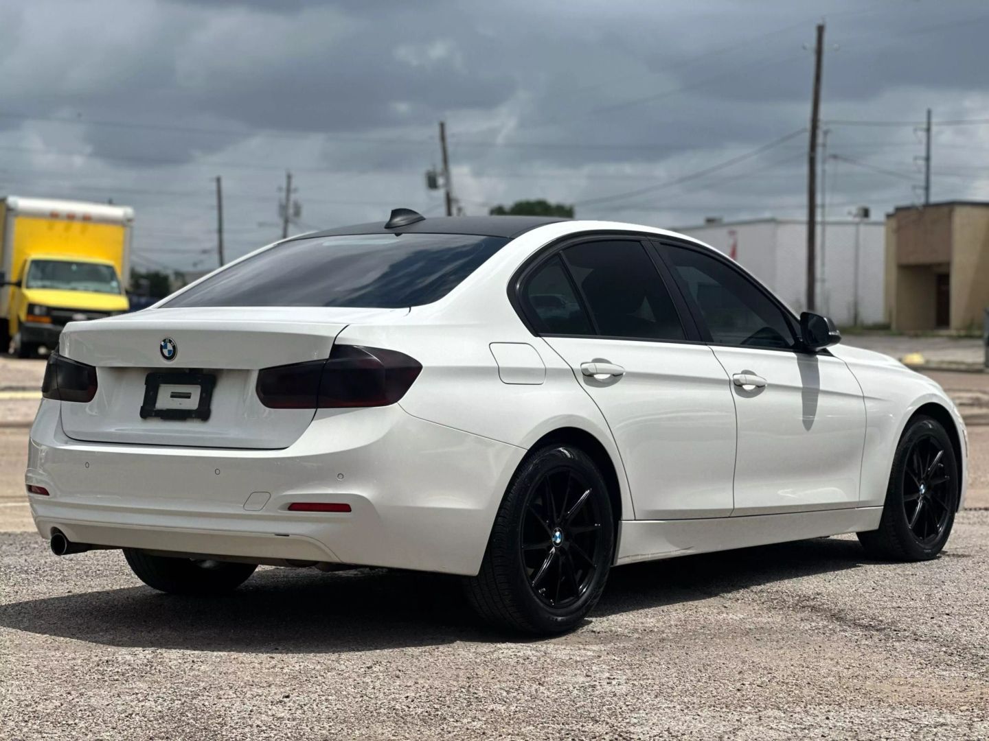 2017 Bmw 3 Series - Image 7