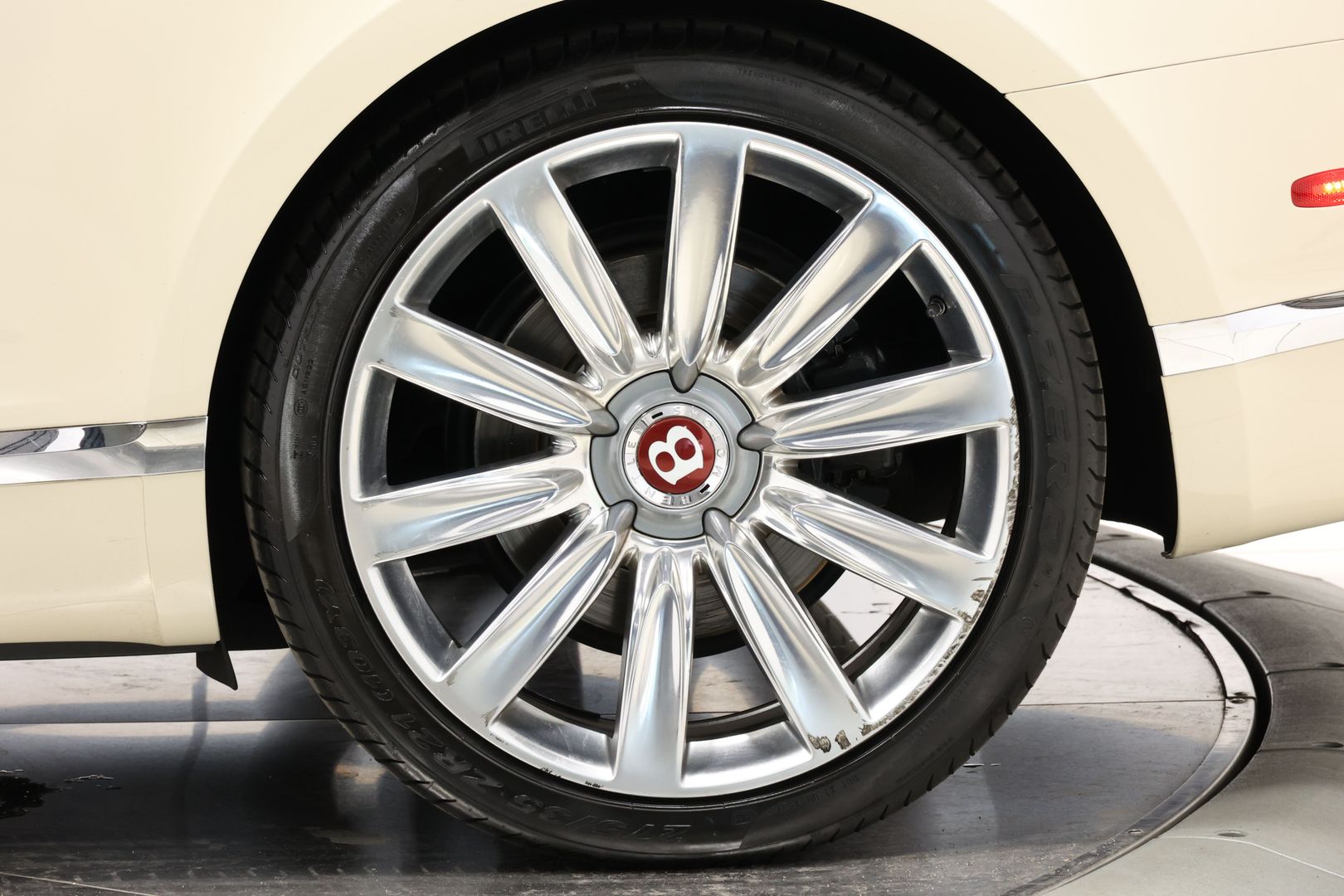 2016 Bentley Continental - Image 103