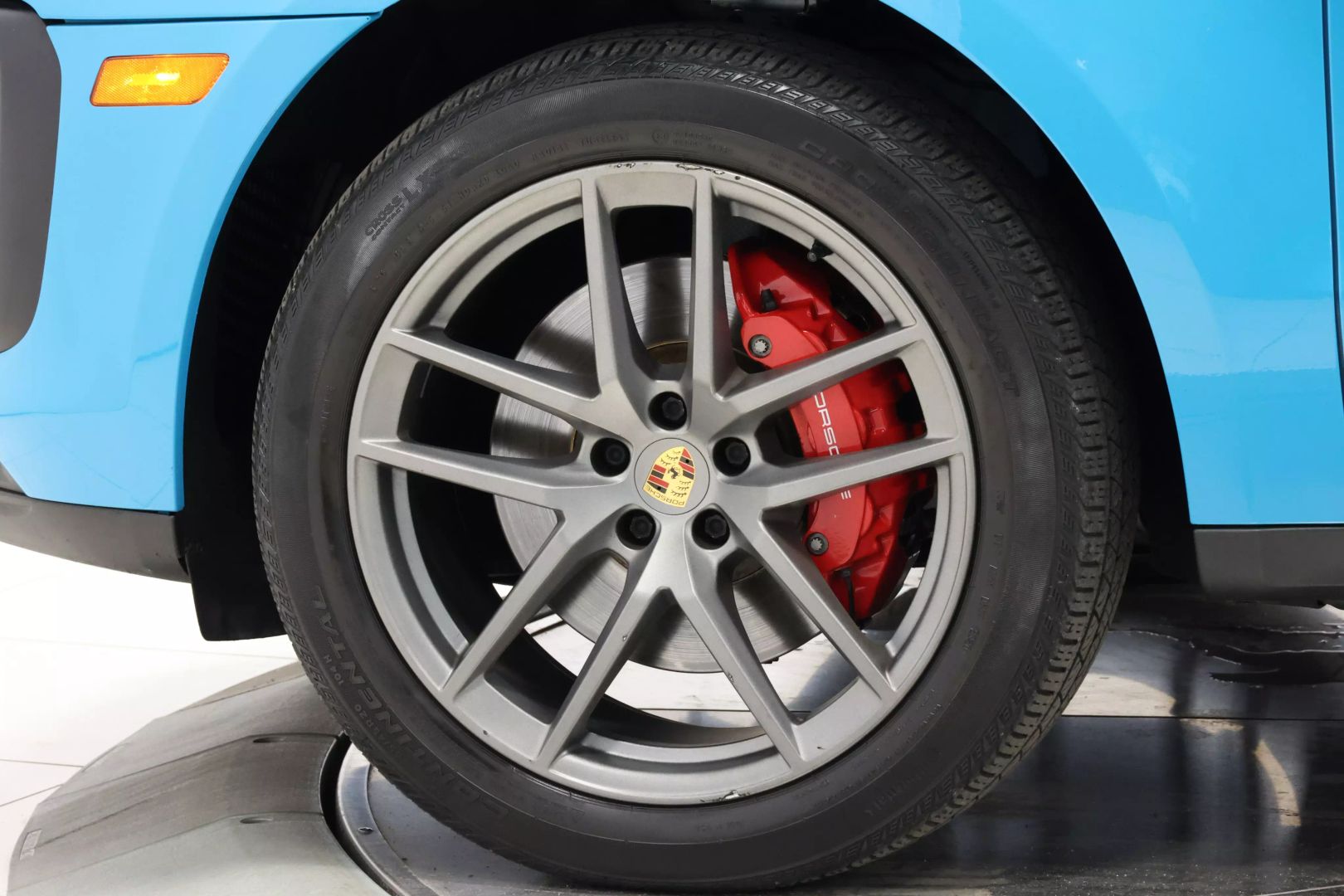 2022 Porsche Macan - Image 101