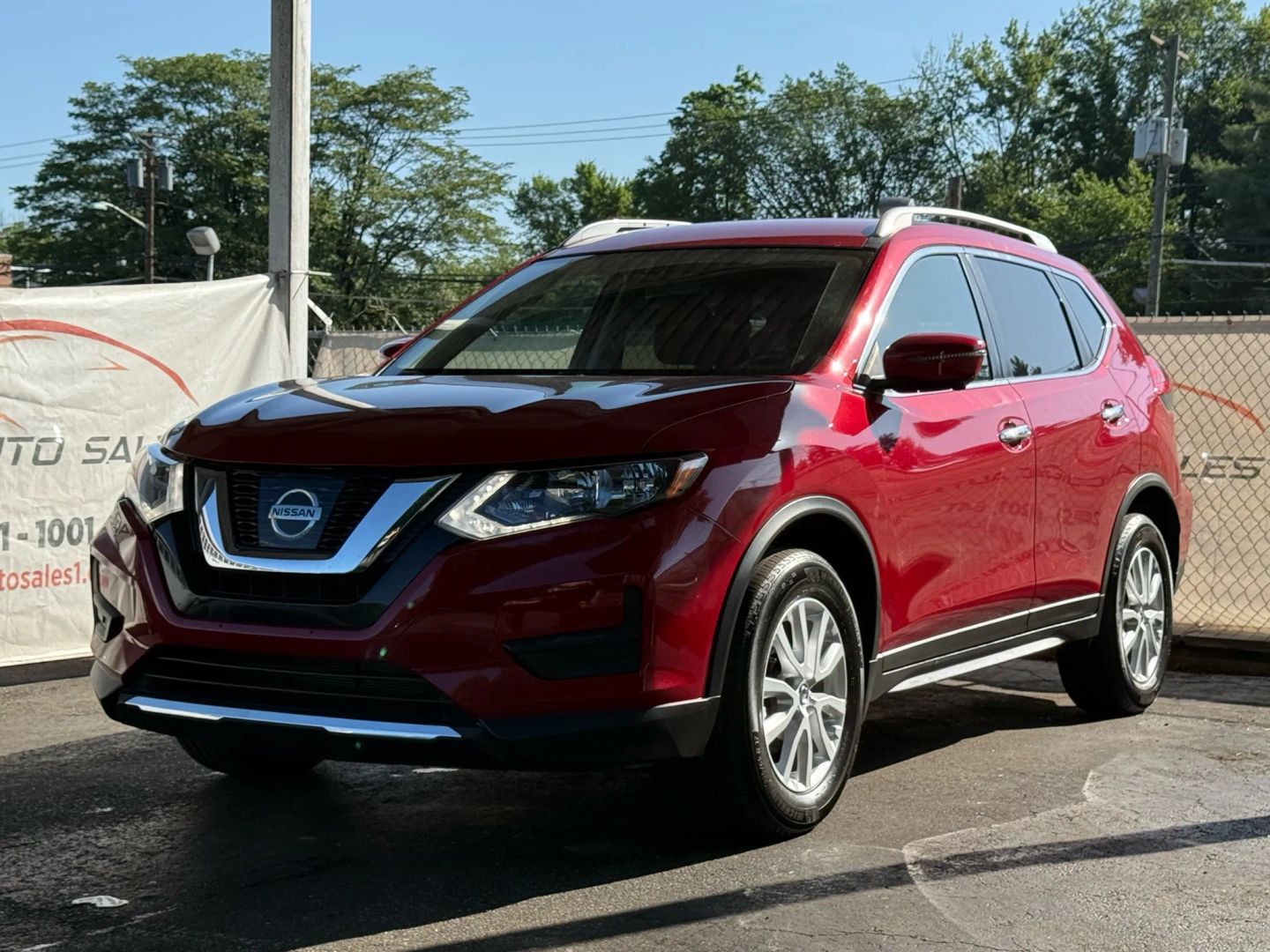 2017 Nissan Rogue - Image 3