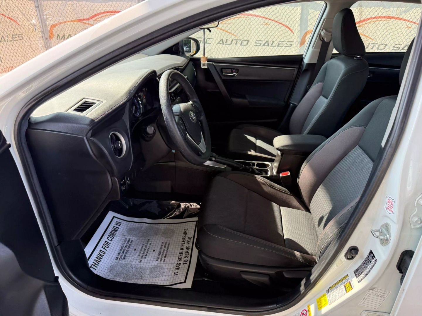2018 Toyota Corolla - Image 15