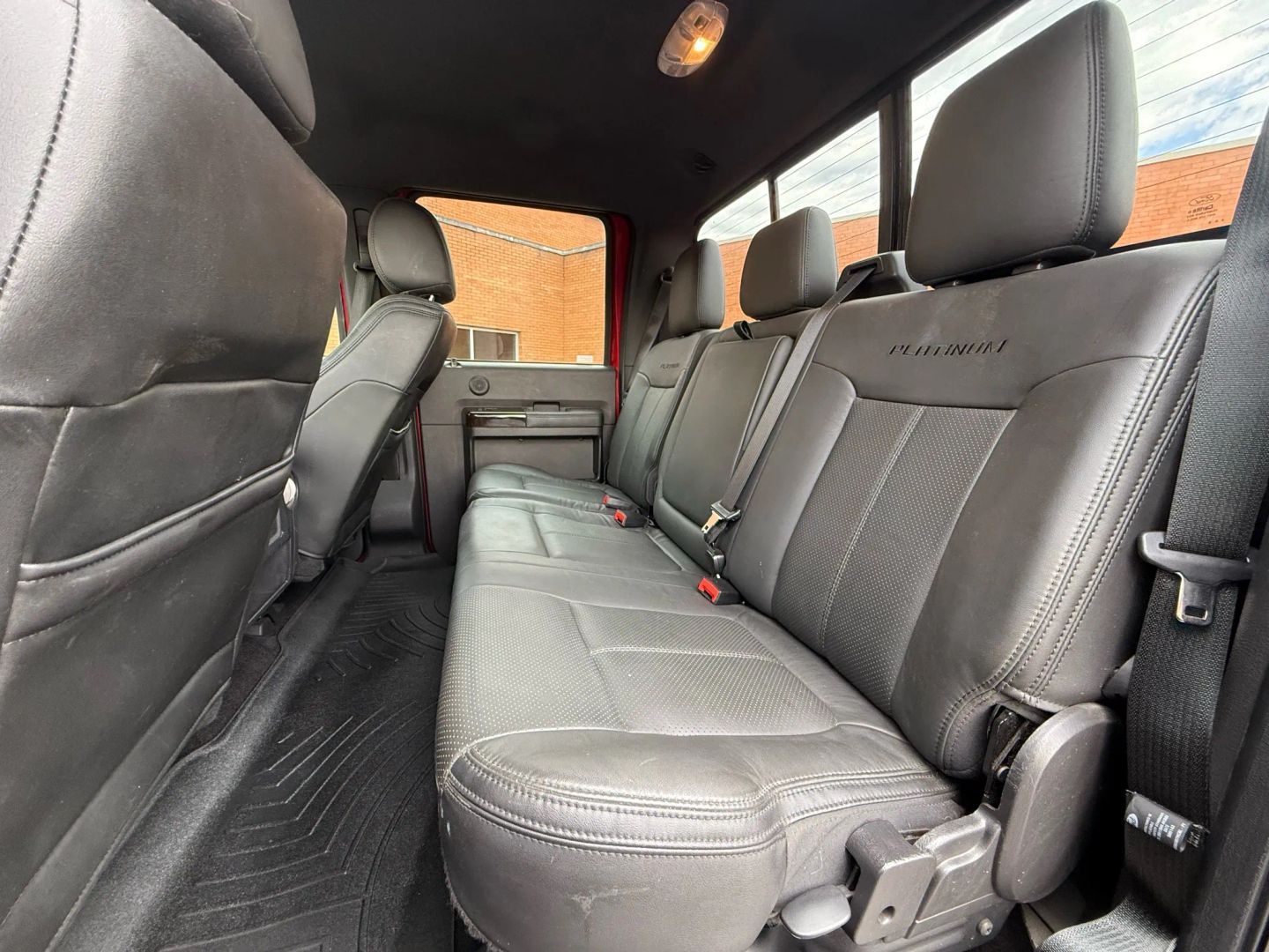 2015 Ford F250 Super Duty Crew Cab - Image 14