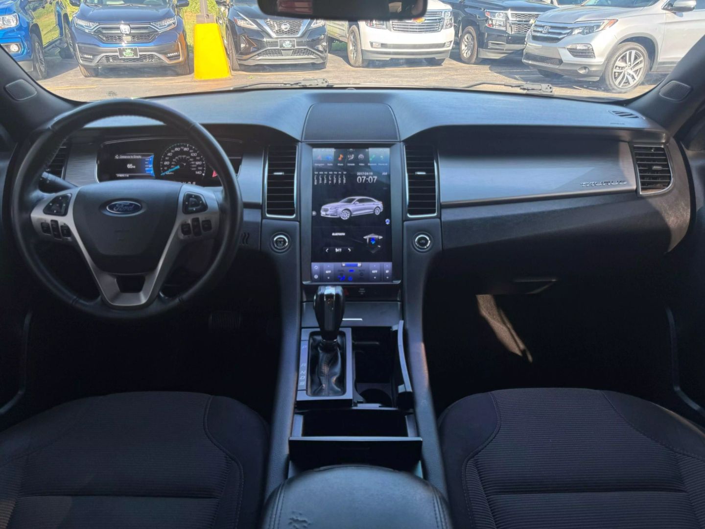 2016 Ford Taurus - Image 26