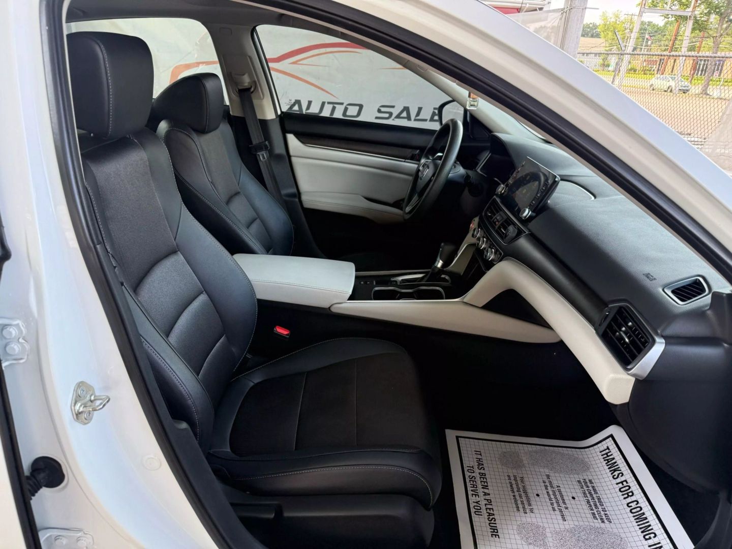 2018 Honda Accord - Image 25