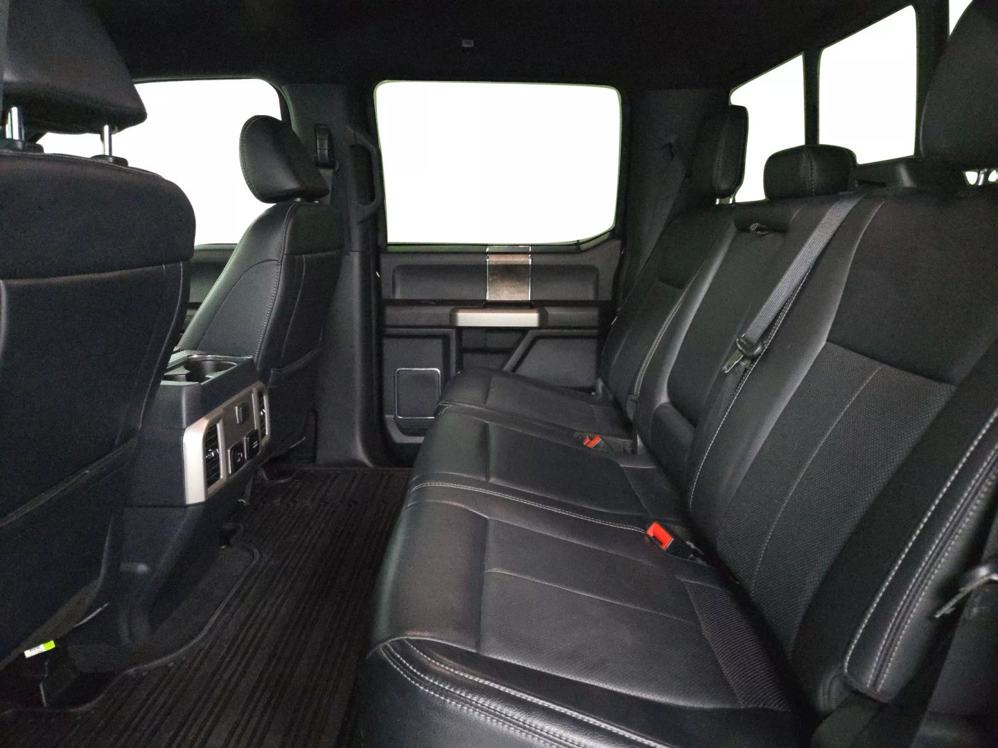 2022 Ford F250 Super Duty Crew Cab - Image 10