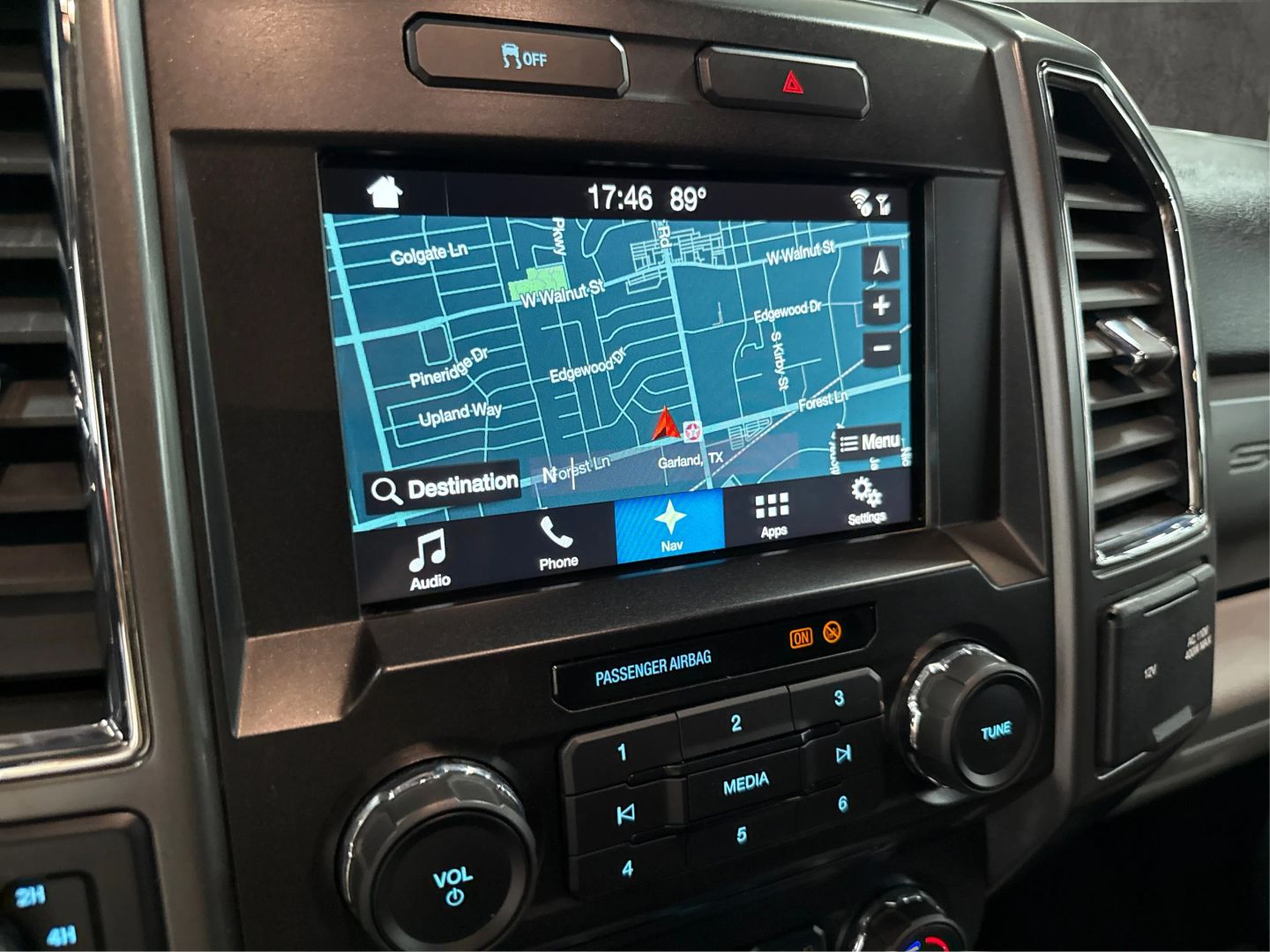 2017 Ford F250 Super Duty Crew Cab - Image 20