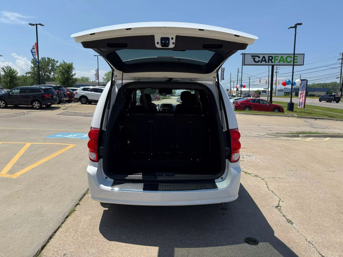 2019 Dodge Grand Caravan Passenger - Image 12