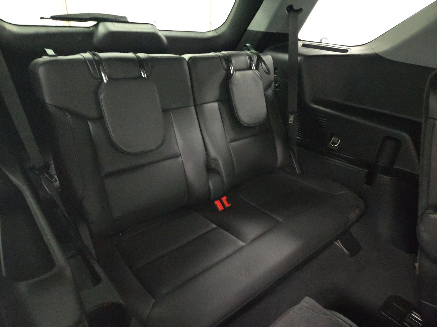 2022 Ford Explorer - Image 26