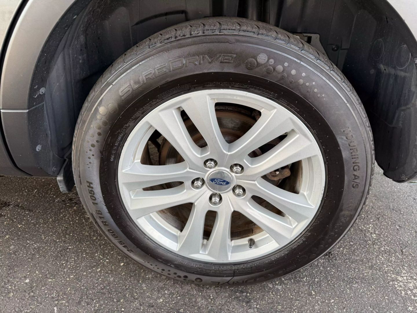 2019 Ford Explorer - Image 43