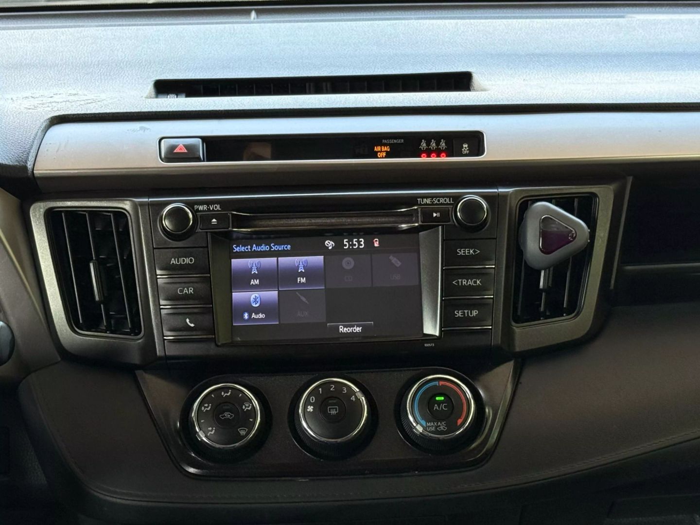 2018 Toyota Rav4 - Image 31