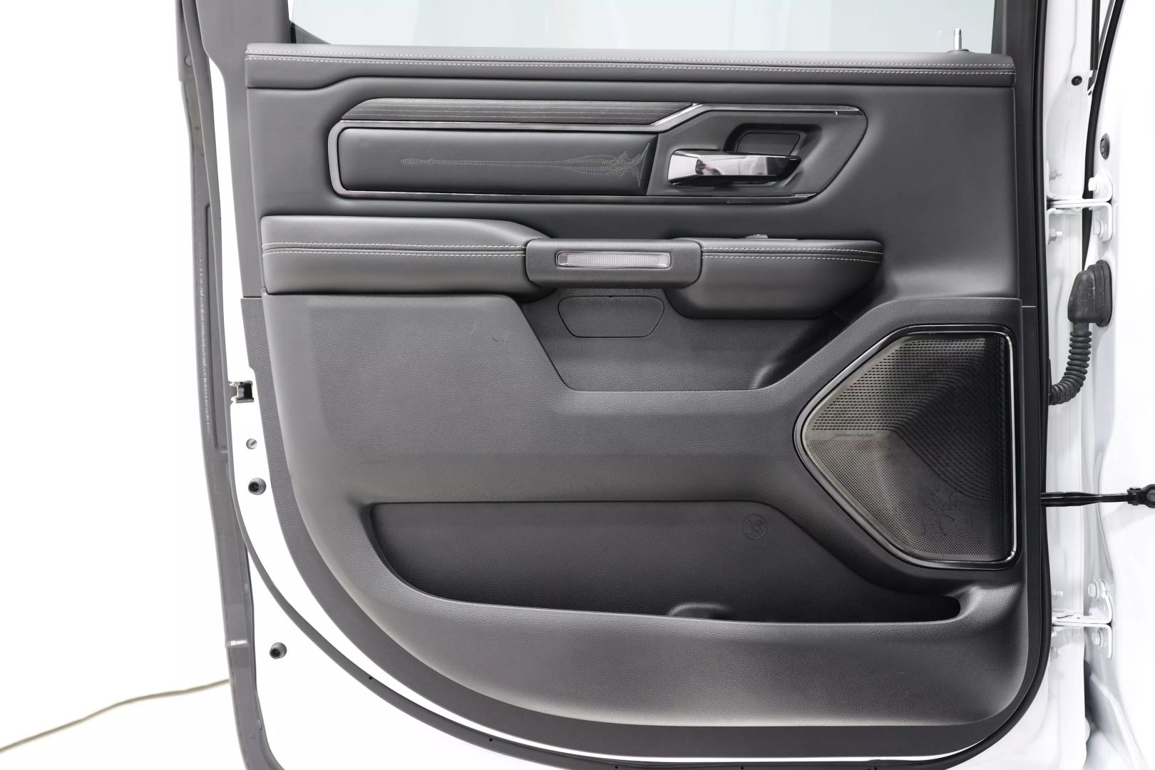 2023 Ram 1500 Crew Cab - Image 46