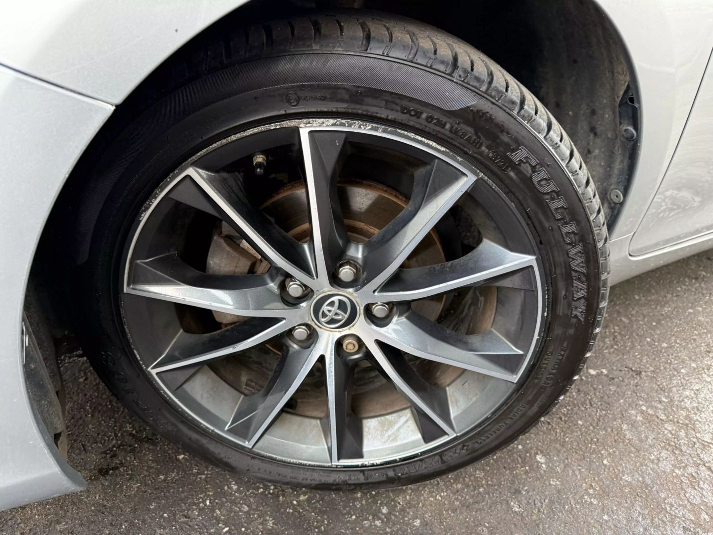 2015 Toyota Camry - Image 39