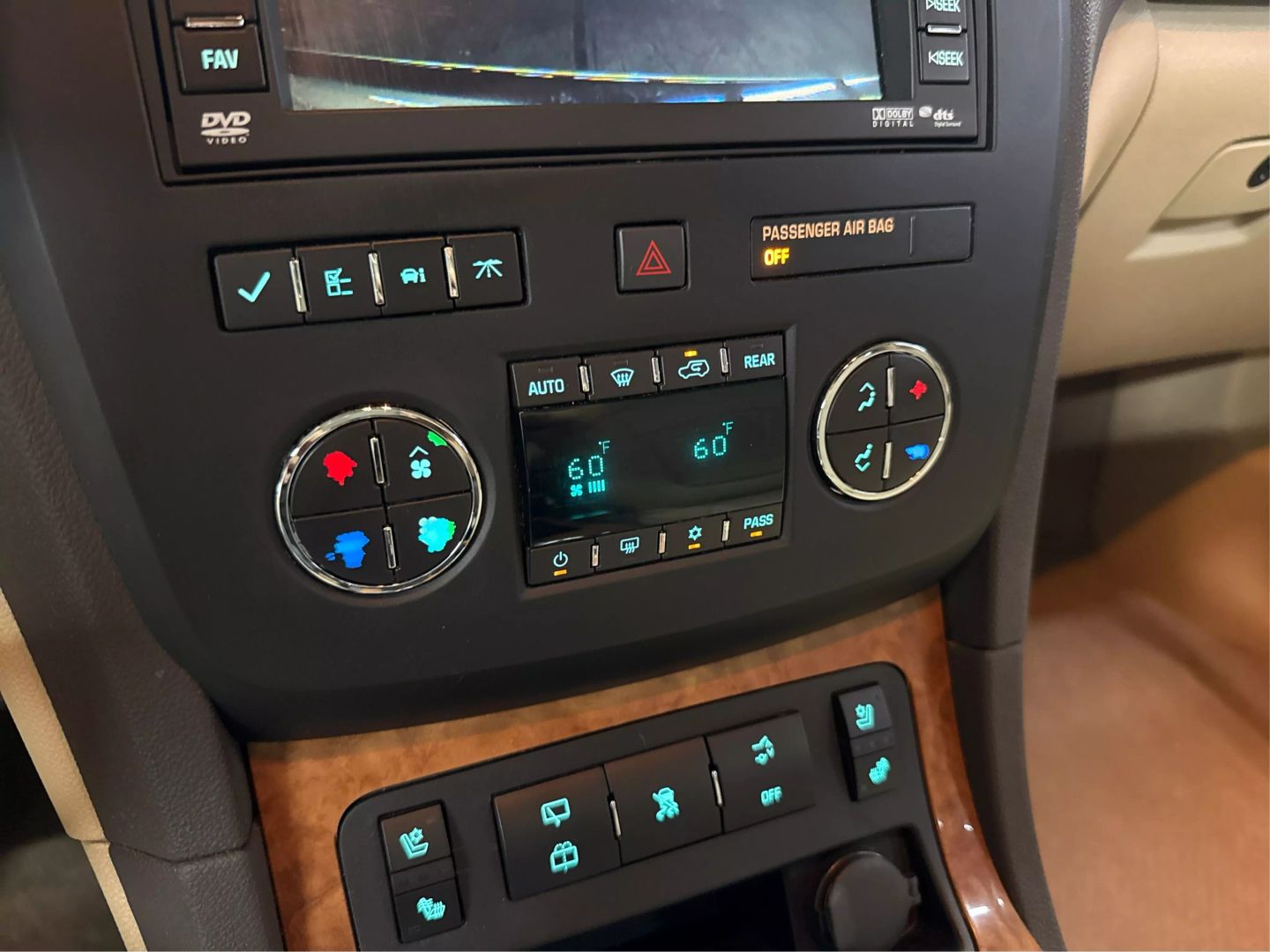 2011 Buick Enclave - Image 23