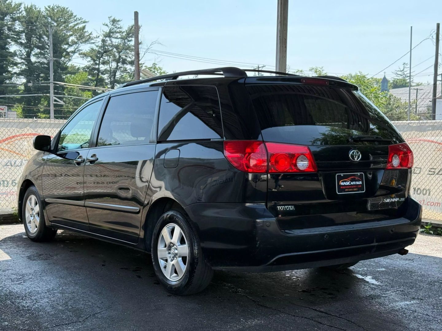 2008 Toyota Sienna - Image 9