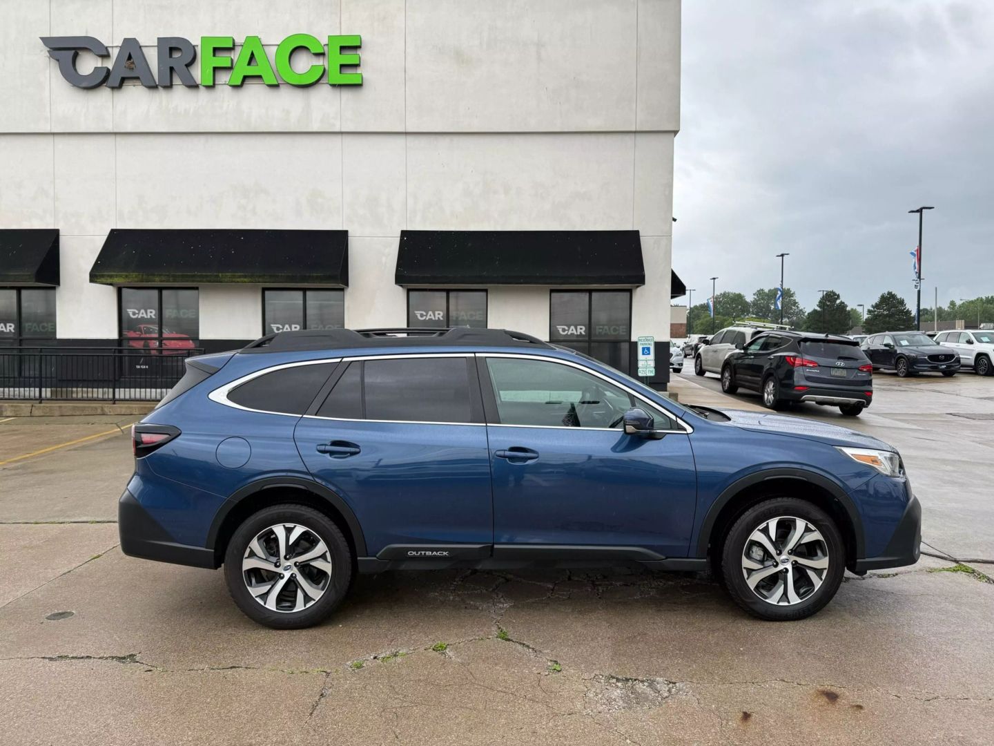 2022 Subaru Outback - Image 16