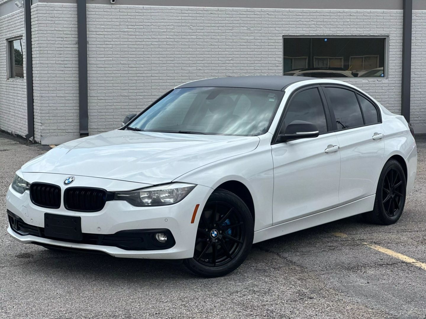 2017 Bmw 3 Series - Image 2