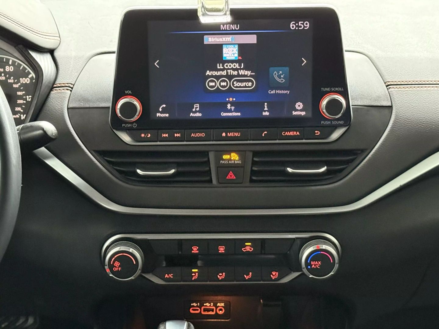 2020 Nissan Altima - Image 28