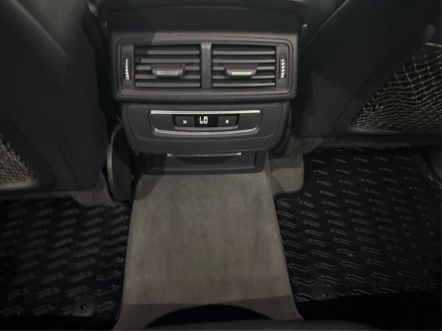 2017 Audi Q7 - Image 33