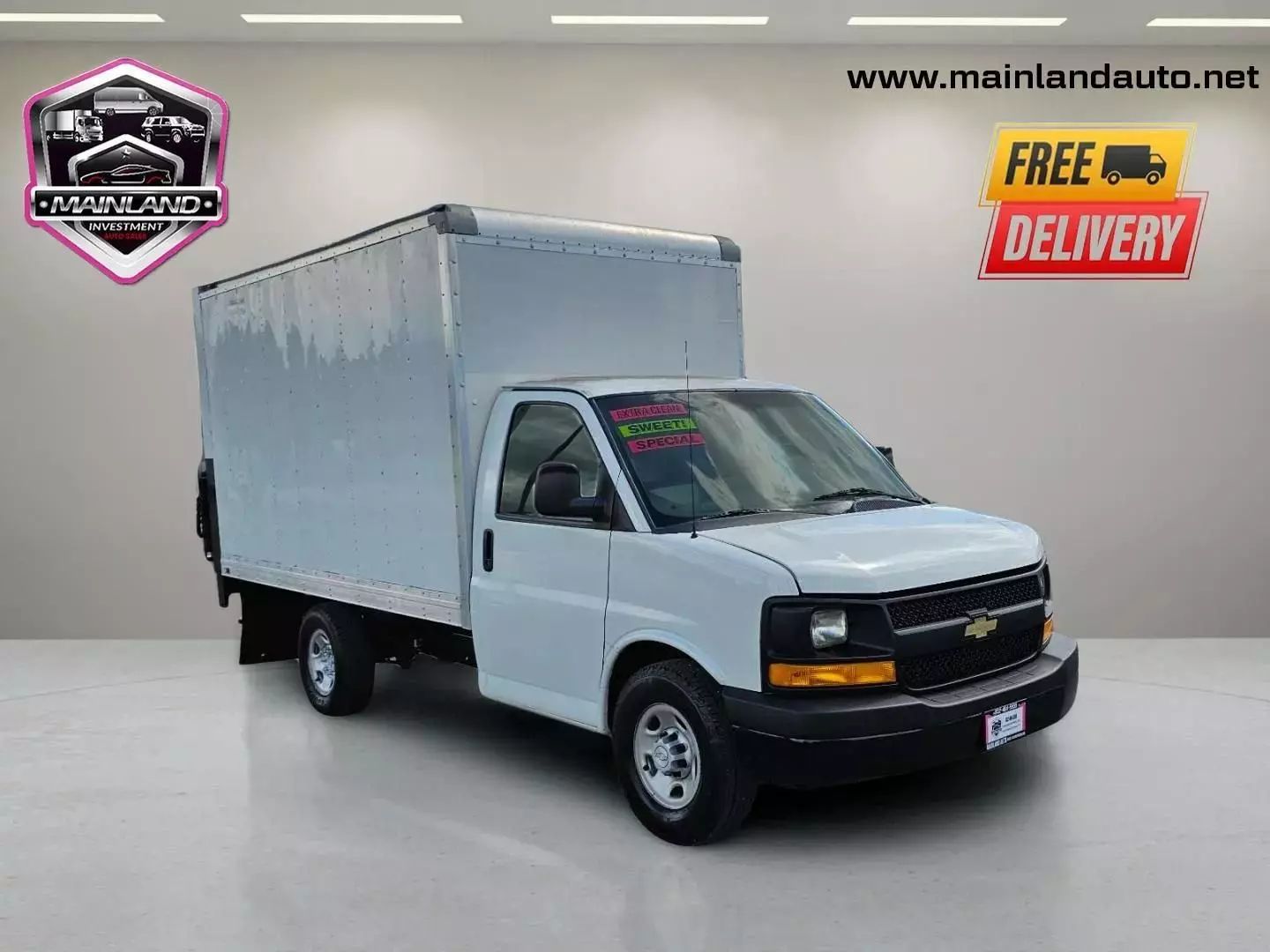 2017 Chevrolet Express Cutaway Base's photo