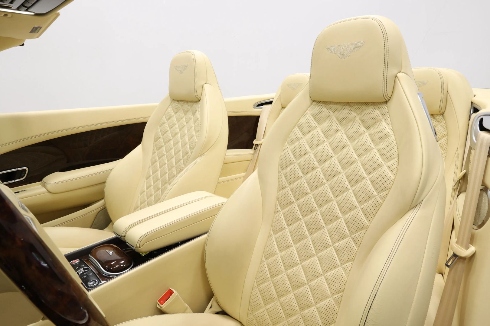2016 Bentley Continental - Image 16