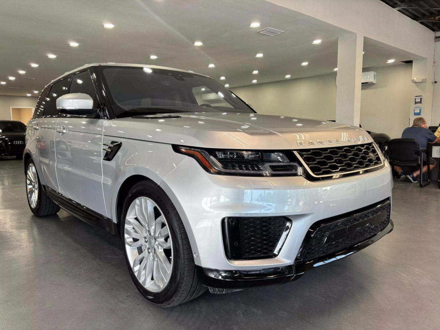 2020 Land Rover Range Rover Sport Hse Sport Utility 4d - Image 1