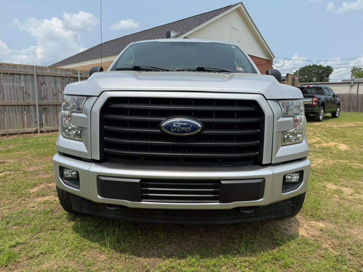 2017 Ford F150 Supercrew Cab - Image 9