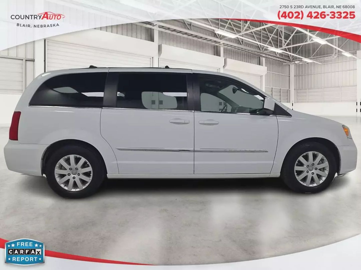 2015 Chrysler Town & Country - Image 6