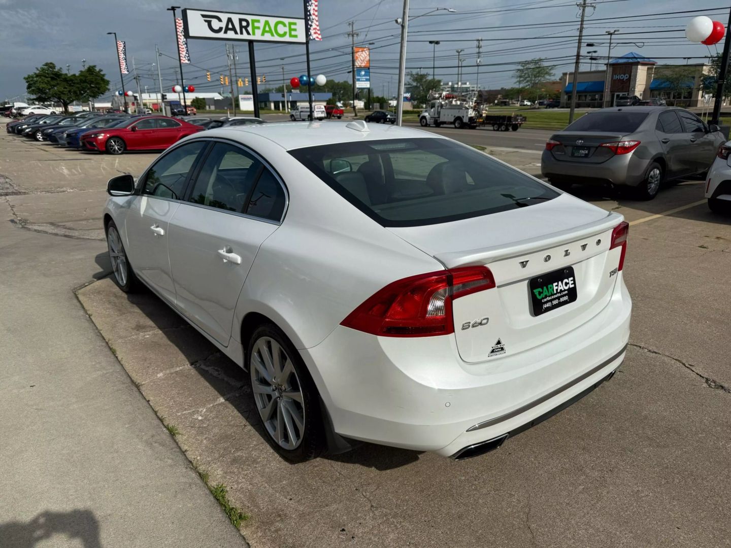 2016 Volvo S60 - Image 7