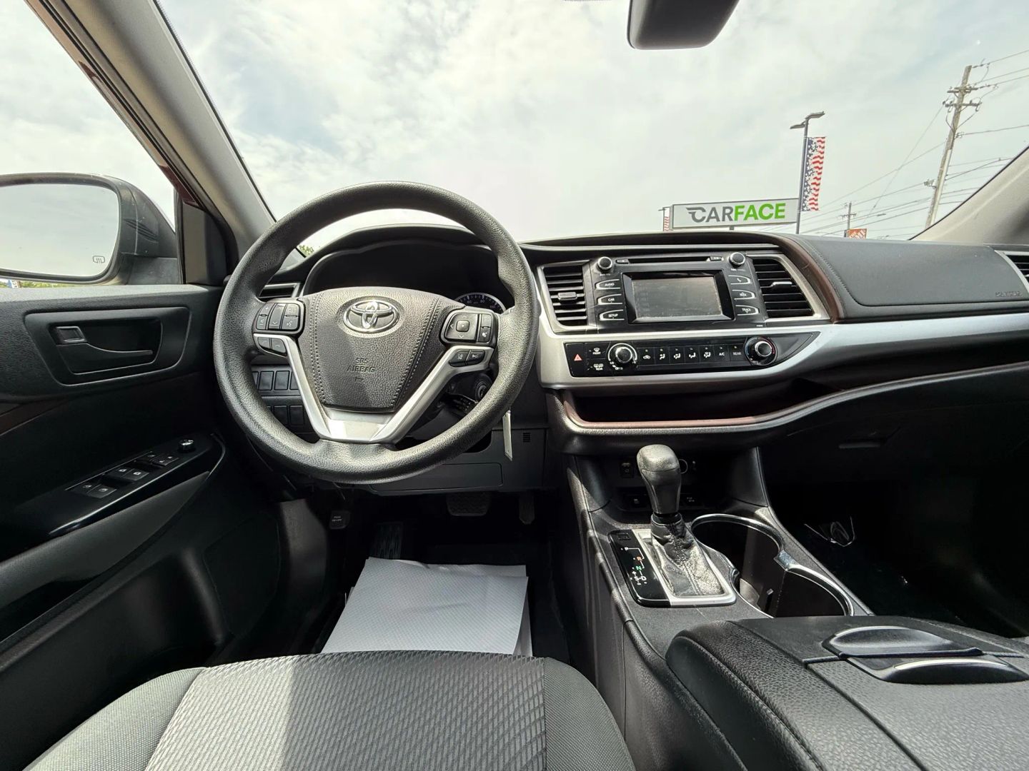 2019 Toyota Highlander - Image 24