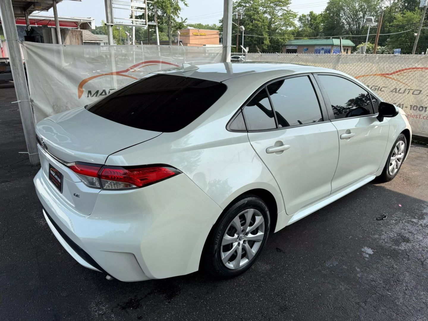 2021 Toyota Corolla - Image 13