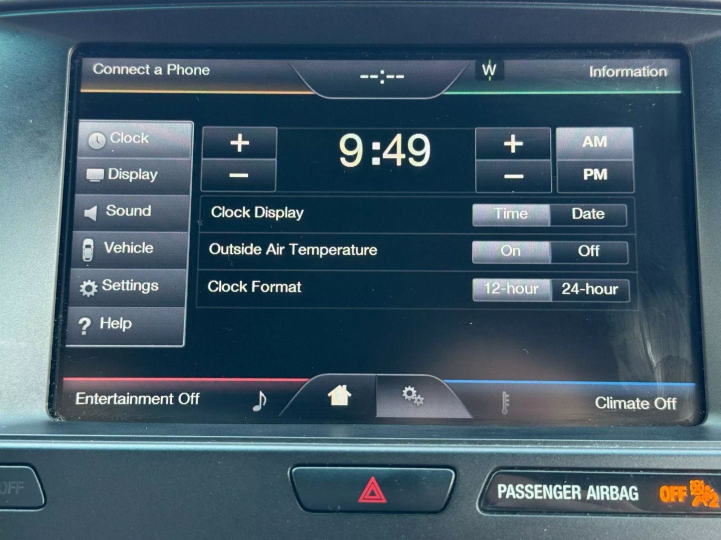 2016 Ford Explorer - Image 35