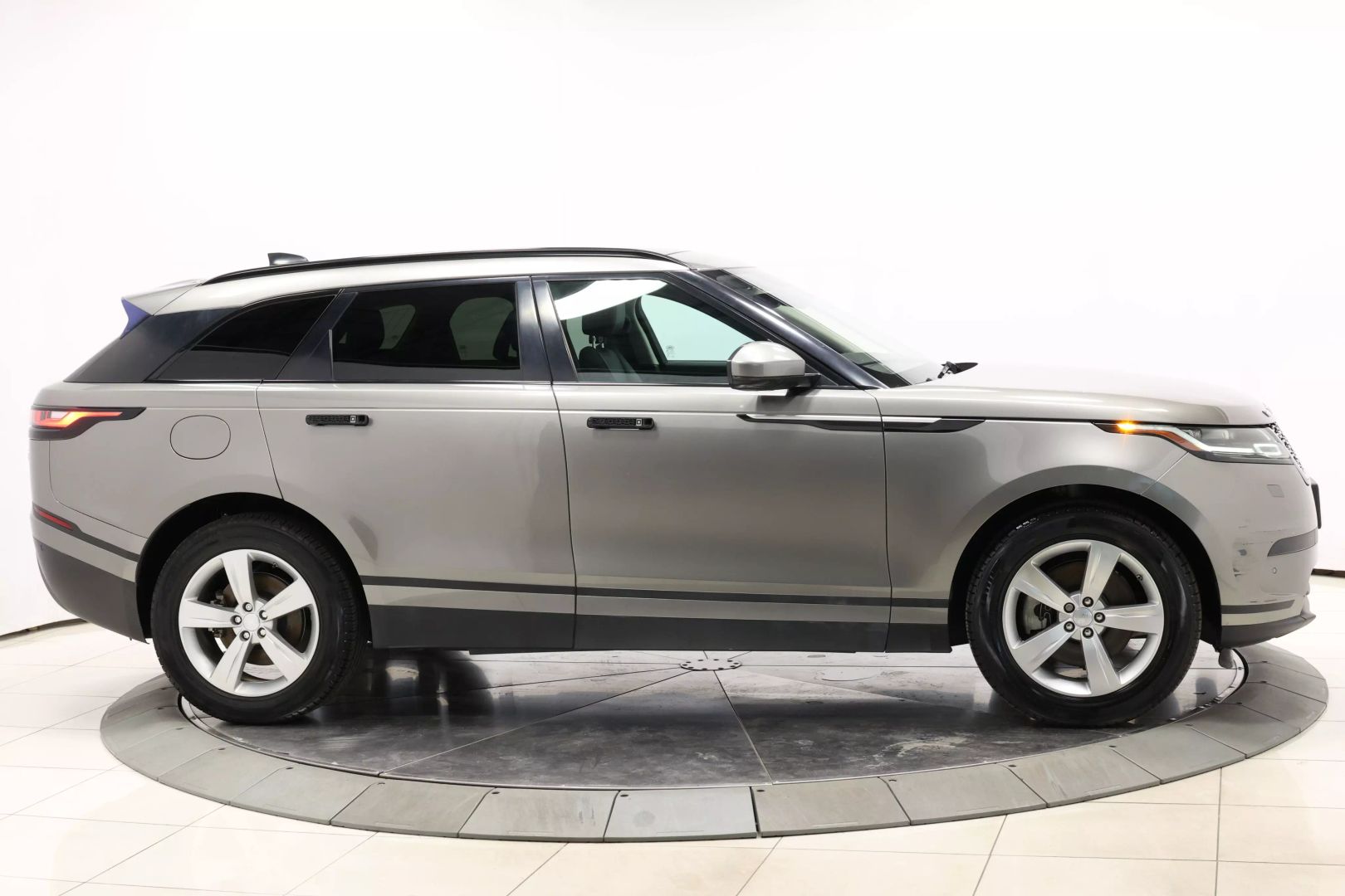2019 Land Rover Range Rover Velar - Image 63