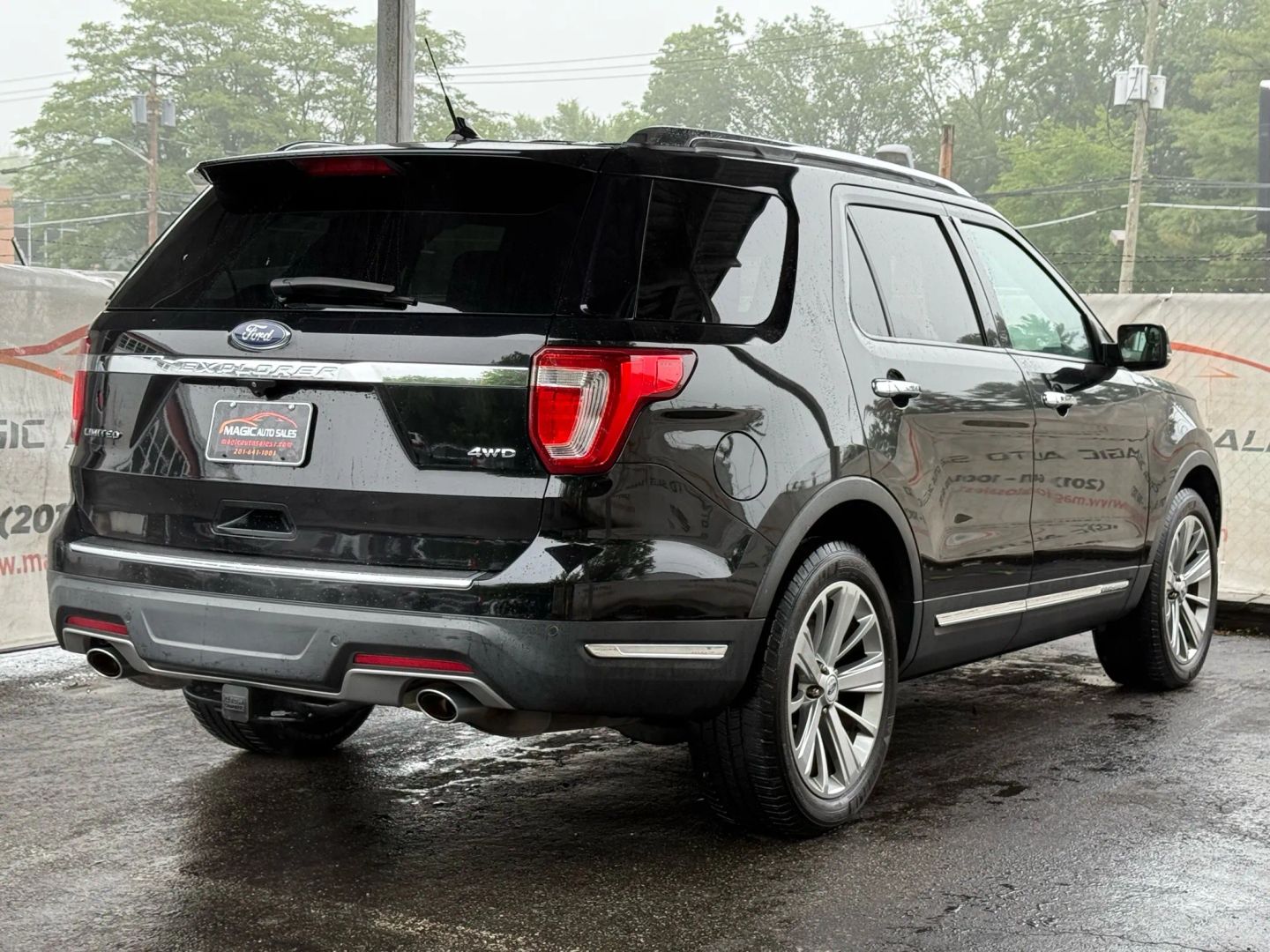 2018 Ford Explorer - Image 9