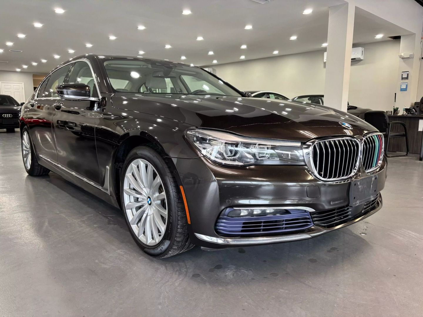 2017 Bmw 7 Series 740i Xdrive Sedan 4d - Image 1