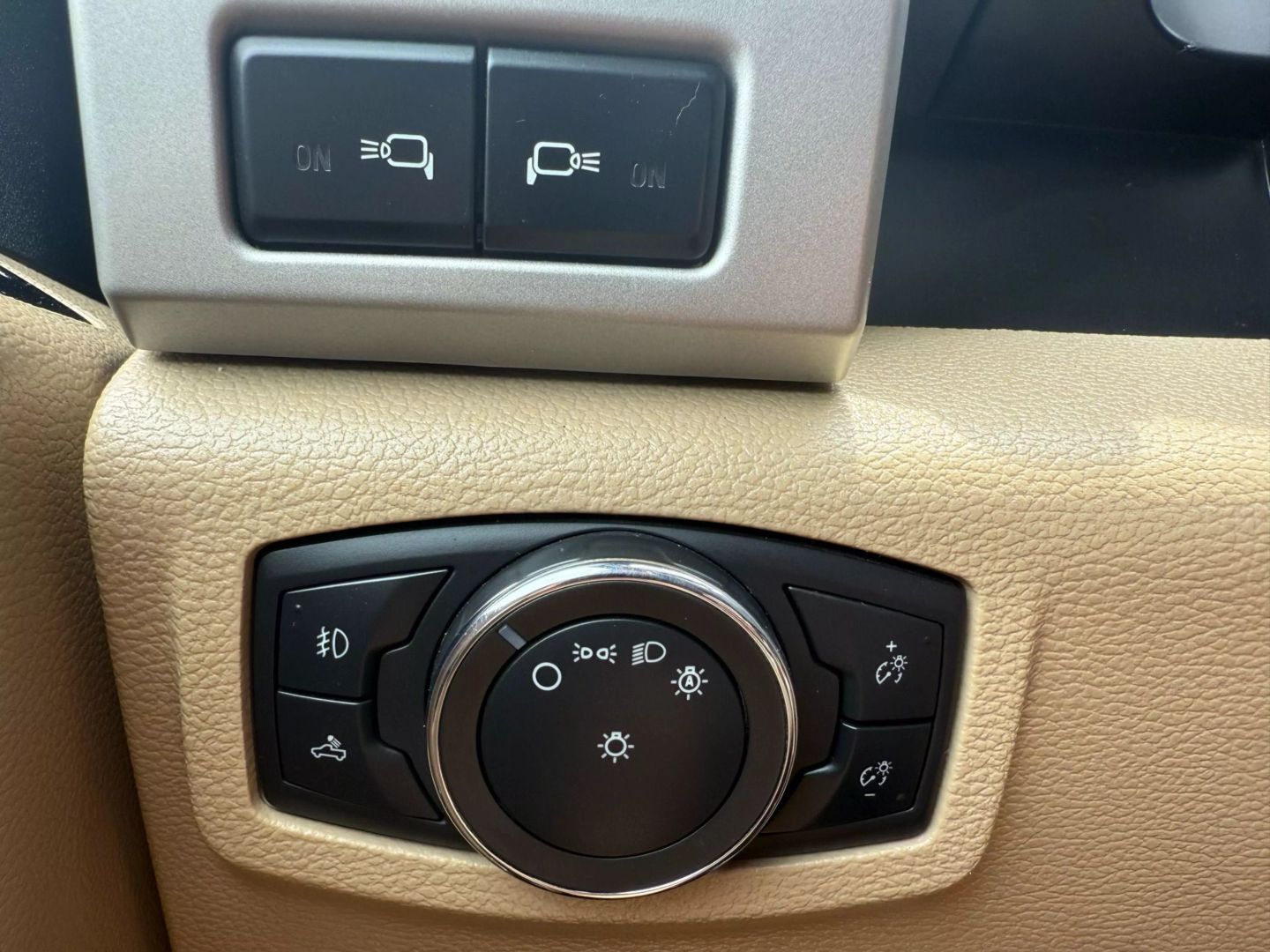 2021 Ford F250 Super Duty Crew Cab - Image 39