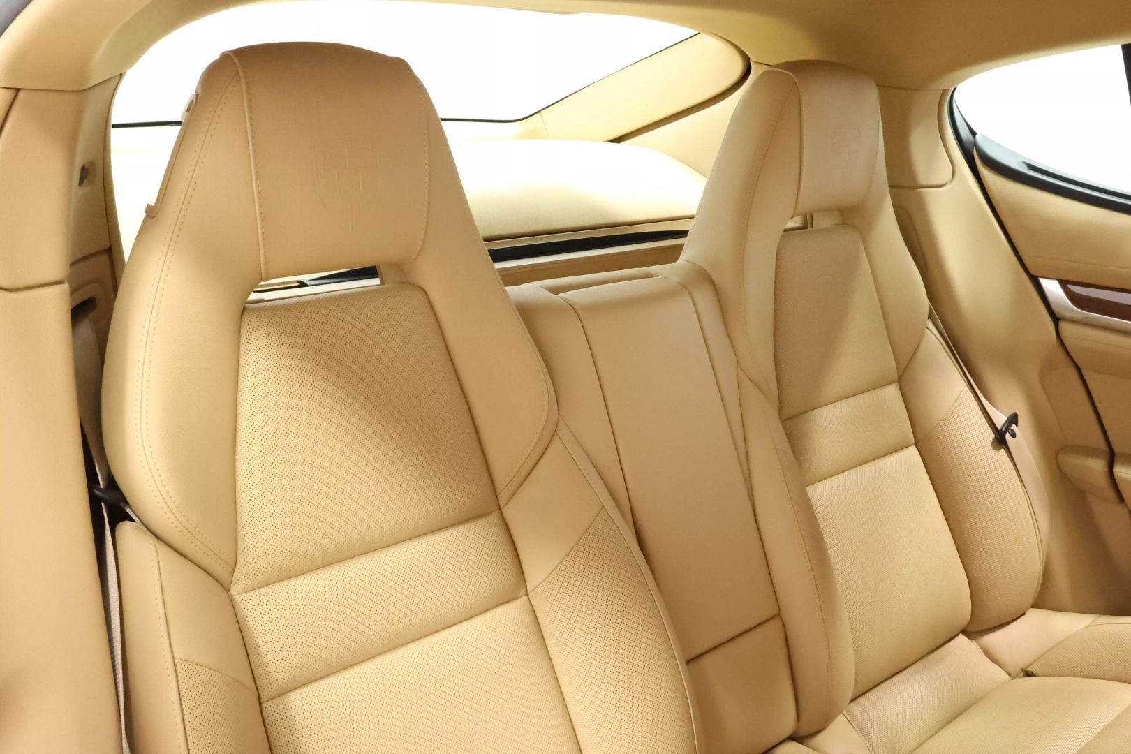 2014 Porsche Panamera - Image 81