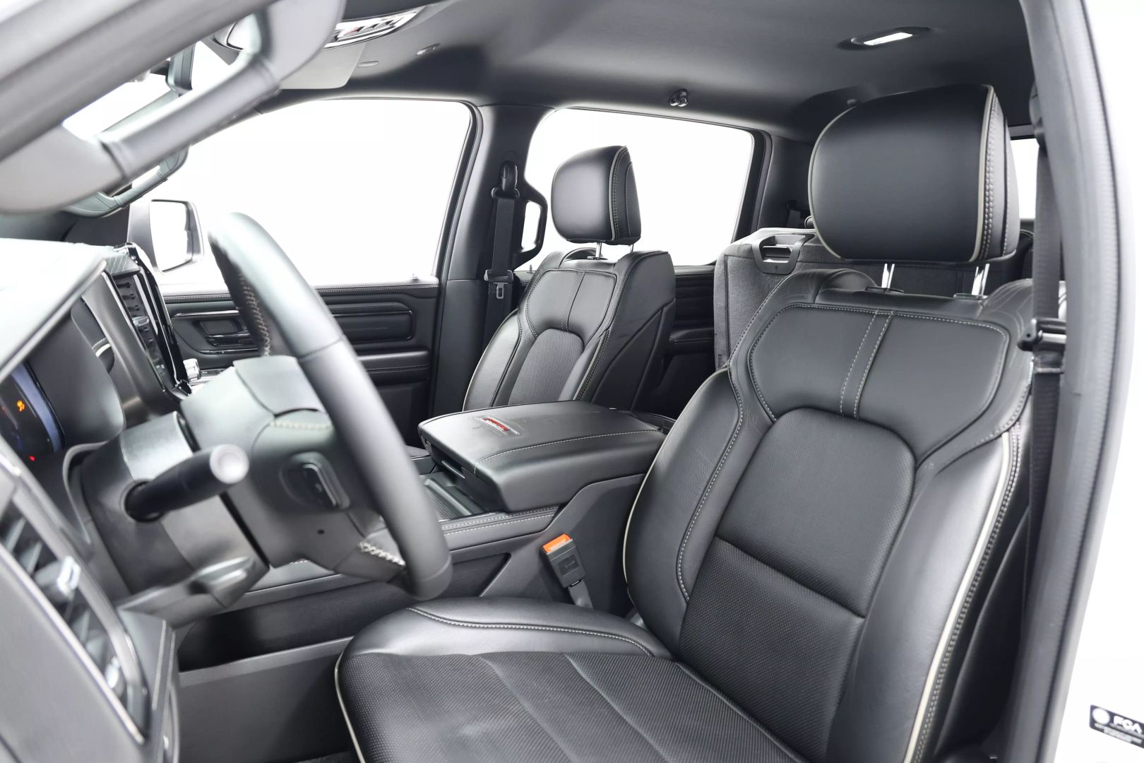 2023 Ram 1500 Crew Cab - Image 16