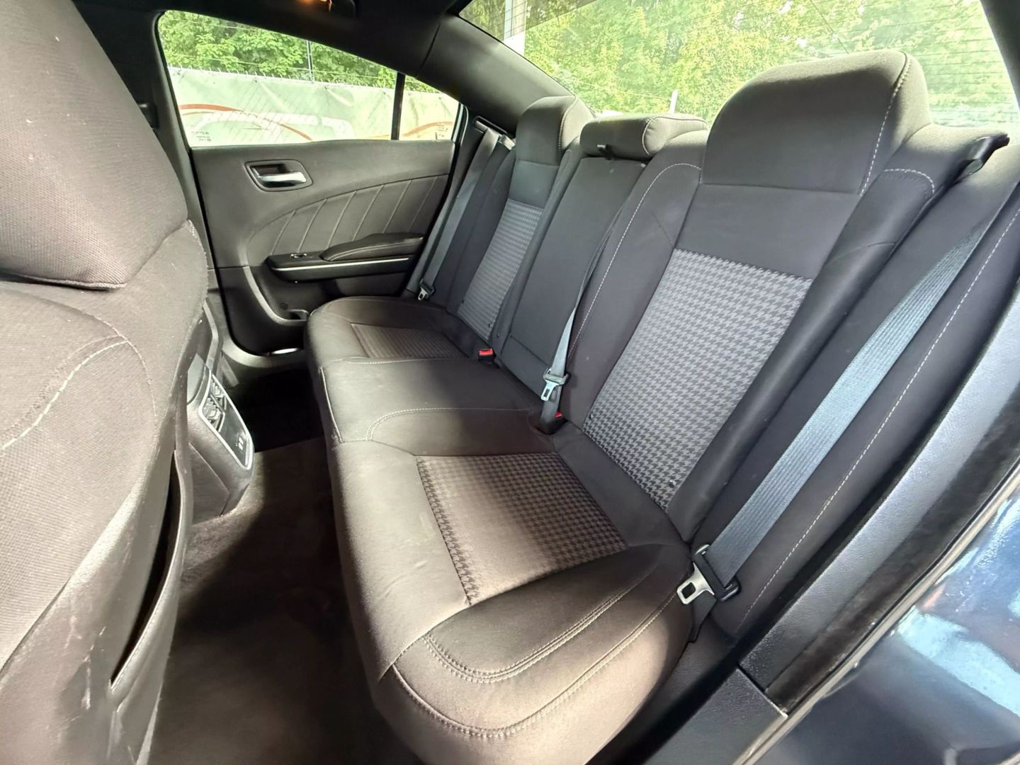 2019 Dodge Charger - Image 21